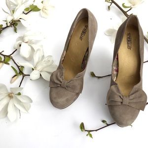 Seychelles 8.5 ampersand suede leather heel